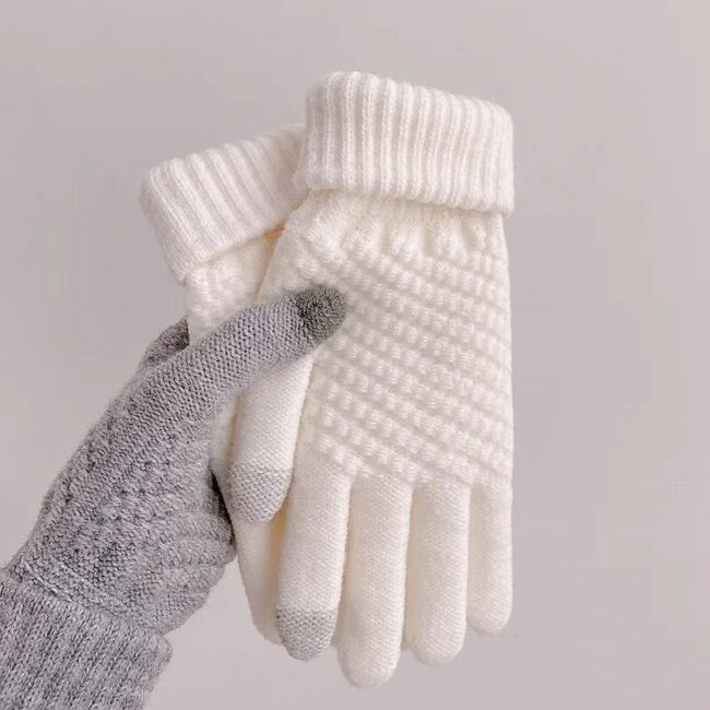 Cycling Touch Screen Gloves Female Winter Cute Student Cycling Warm And Cold Korean Version - Image 9