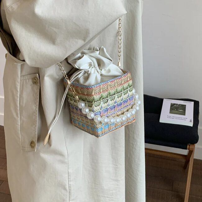 Fashion Woven Square Small Crossbody Bag for Women Imitation Pearl Chain Handbag