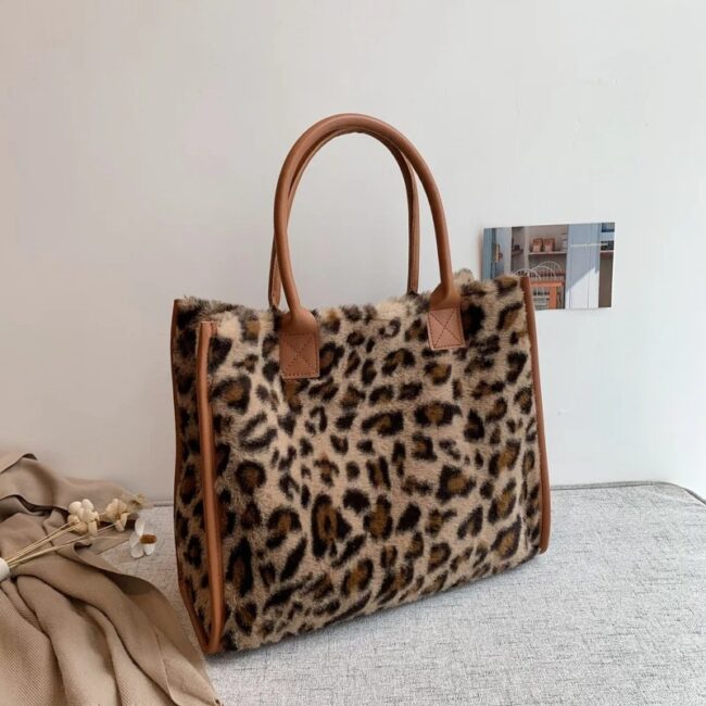 Women Soft Plush Hand Bag New Winter Leopard Cow Print Tote Bags Female Pu Leather Underarm Bags Furry Fluffy Shoulder Bag